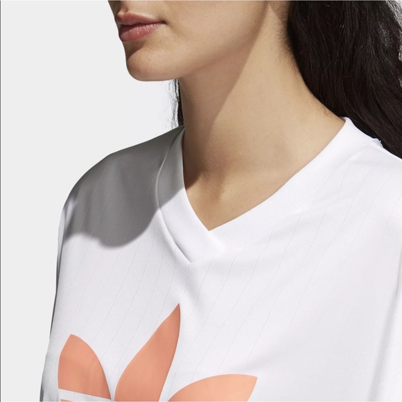 Adidas croptop - Picture 8 of 8